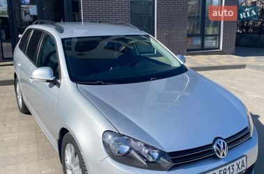 Универсал Volkswagen Golf 2011 в Жовкве