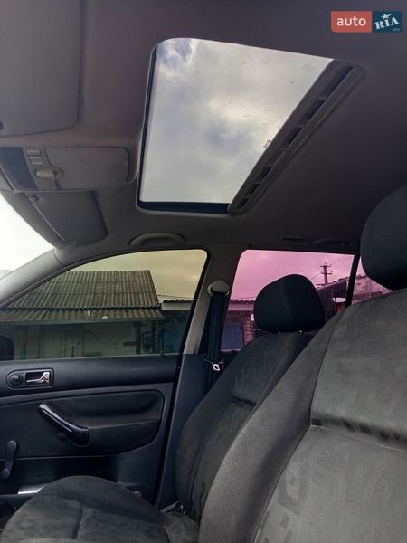 Хетчбек Volkswagen Golf 1998 в Козельщині