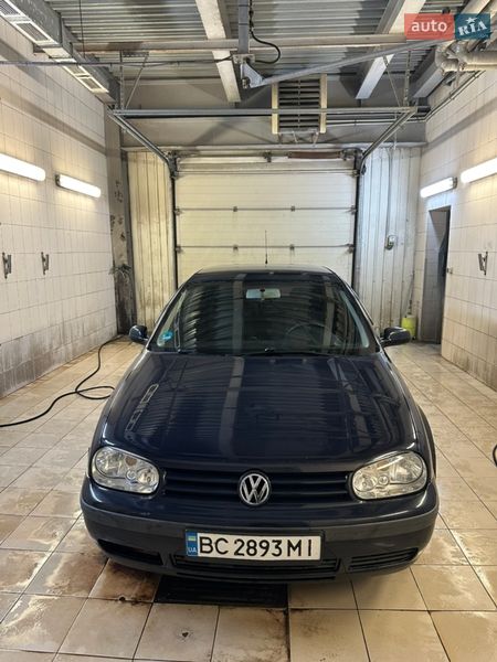 Volkswagen Golf 2000
