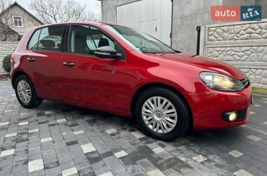 Хэтчбек Volkswagen Golf 2009 в Дубно