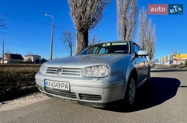Хэтчбек Volkswagen Golf 2001 в Харькове