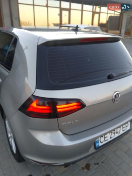 Хэтчбек Volkswagen Golf 2015 в Новоднестровске
