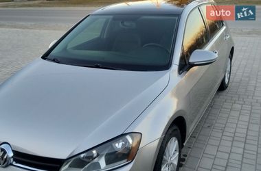 Хэтчбек Volkswagen Golf 2015 в Новоднестровске