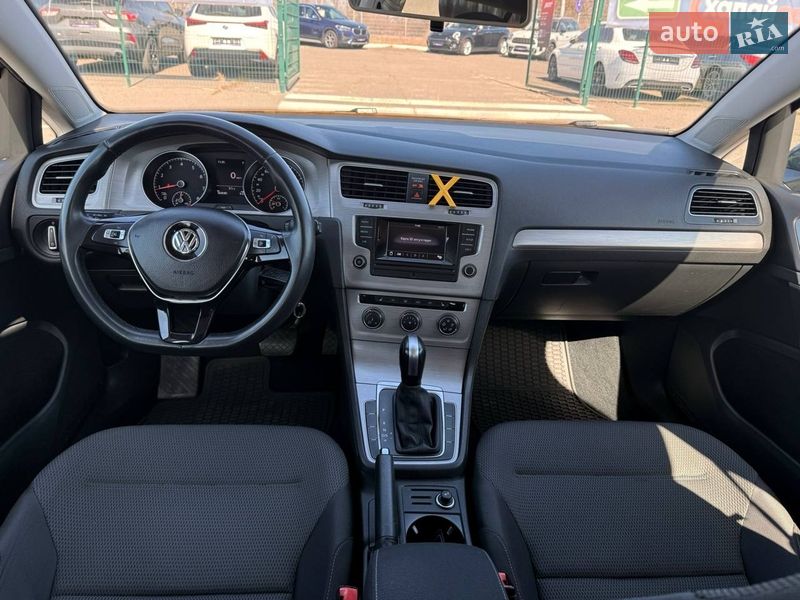 Хэтчбек Volkswagen Golf 2017 в Одессе
