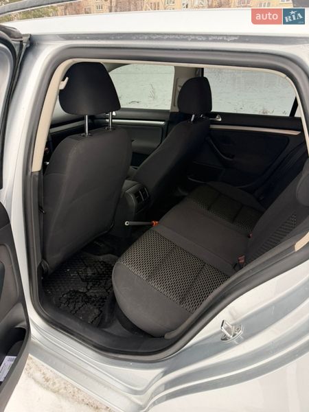 Универсал Volkswagen Golf 2013 в Киеве