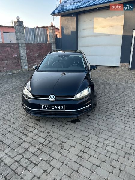 Универсал Volkswagen Golf 2019 в Луцке