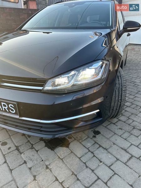 Универсал Volkswagen Golf 2019 в Луцке