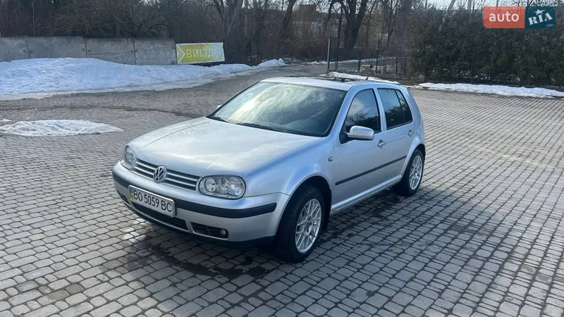 Volkswagen Golf