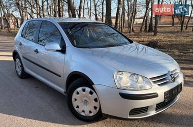 Хетчбек Volkswagen Golf 2006 в Охтирці
