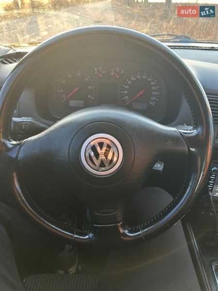 Хэтчбек Volkswagen Golf 1999 в Василькове