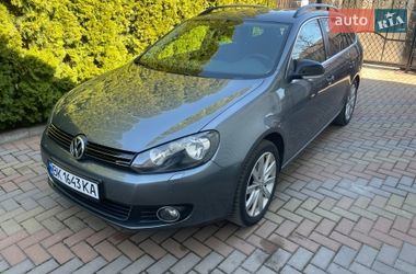 Універсал Volkswagen Golf 2011 в Рівному