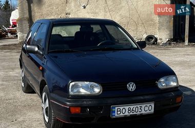 Хетчбек Volkswagen Golf 1994 в Кременці