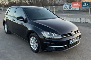 Хетчбек Volkswagen Golf 2018 в Києві