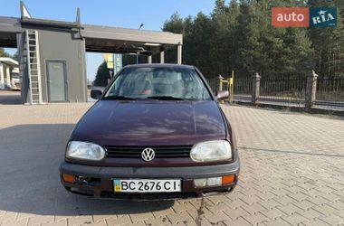 Хетчбек Volkswagen Golf 1994 в Судовій Вишні