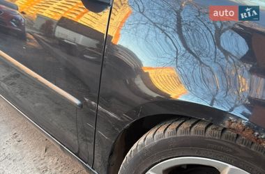 Хэтчбек Volkswagen Golf 2004 в Обухове