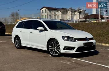 Универсал Volkswagen Golf 2016 в Киеве
