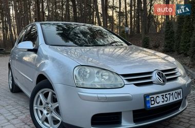 Хэтчбек Volkswagen Golf 2005 в Дрогобыче