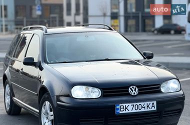 Универсал Volkswagen Golf 2004 в Ровно