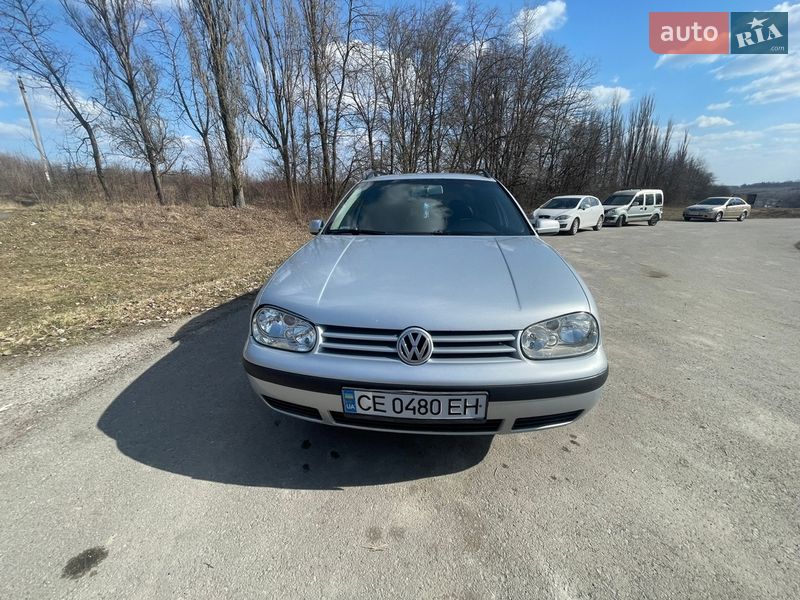 Универсал Volkswagen Golf 2003 в Сокирянах