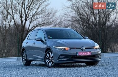 Хэтчбек Volkswagen Golf 2023 в Львове