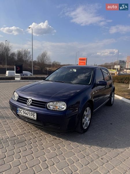 Volkswagen Golf 2003