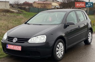 Хэтчбек Volkswagen Golf 2005 в Вознесенске