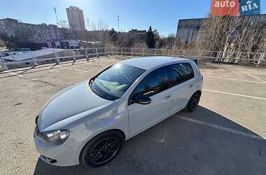 Хэтчбек Volkswagen Golf 2012 в Киеве