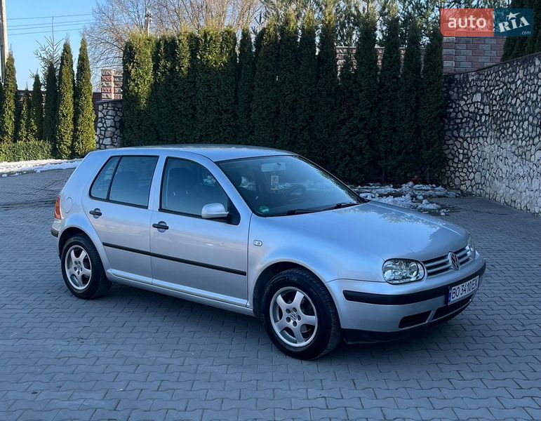 Volkswagen Golf 2002