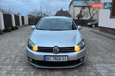 Универсал Volkswagen Golf 2010 в Яворове