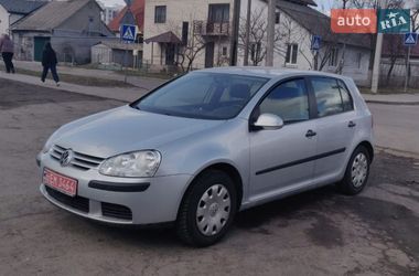 Хетчбек Volkswagen Golf 2005 в Луцьку