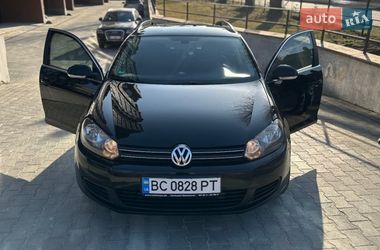 Универсал Volkswagen Golf 2012 в Стрые