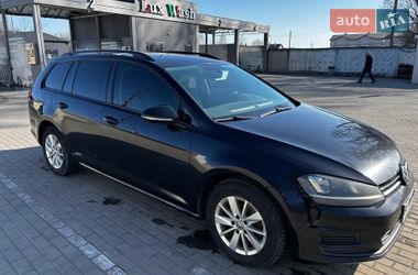 Універсал Volkswagen Golf 2016 в Миколаєві