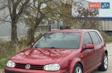 Хэтчбек Volkswagen Golf 1999 в Нерубайском