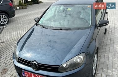 Хэтчбек Volkswagen Golf 2010 в Тернополе