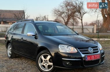 Универсал Volkswagen Golf 2009 в Березане