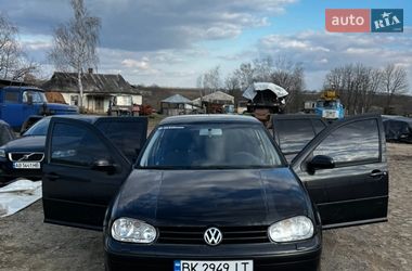 Хэтчбек Volkswagen Golf 2003 в Гайсине