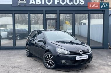 Хэтчбек Volkswagen Golf 2012 в Киеве