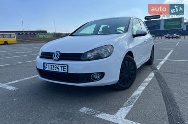 Хэтчбек Volkswagen Golf 2008 в Киеве