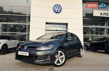 Хэтчбек Volkswagen Golf 2019 в Львове