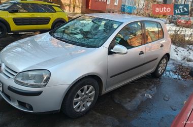Хэтчбек Volkswagen Golf 2004 в Ровно