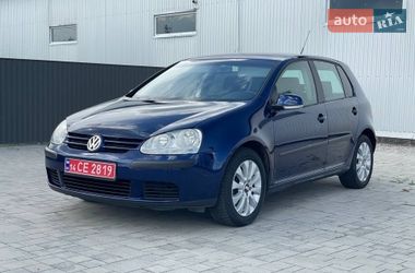 Хетчбек Volkswagen Golf 2005 в Калуші