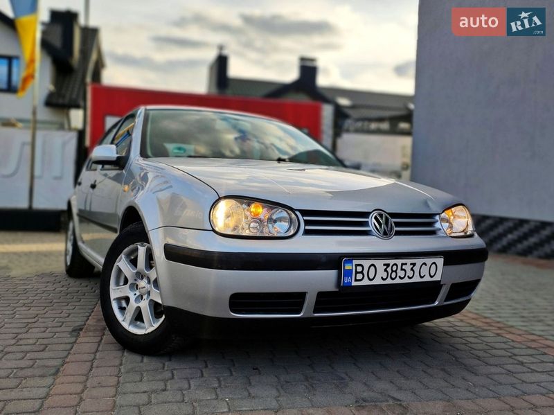Volkswagen Golf 2001
