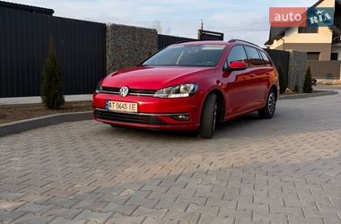 Універсал Volkswagen Golf 2019 в Івано-Франківську