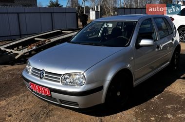 Хетчбек Volkswagen Golf 2001 в Ковелі