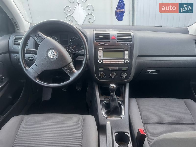 Хэтчбек Volkswagen Golf 2006 в Бердичеве