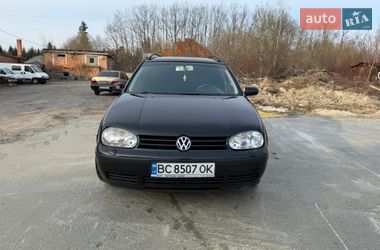 Універсал Volkswagen Golf 2001 в Трускавці