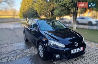 Хэтчбек Volkswagen Golf 2010 в Ужгороде