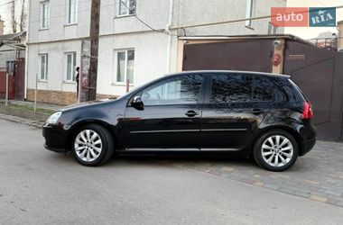 Хэтчбек Volkswagen Golf 2005 в Одессе