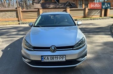 Универсал Volkswagen Golf 2018 в Чернигове
