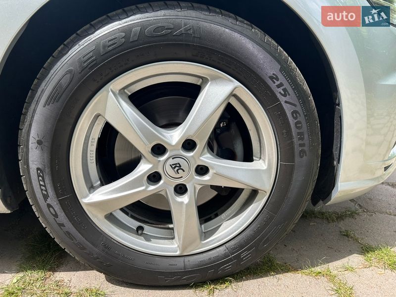 Универсал Volkswagen Golf 2018 в Чернигове